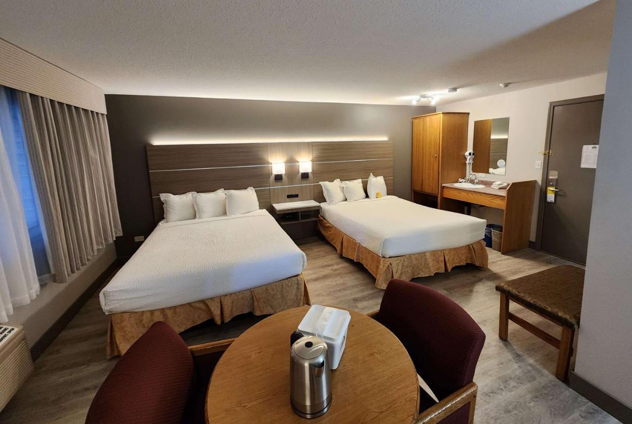 Days Inn By Wyndham Penticton Conference Centre Экстерьер фото